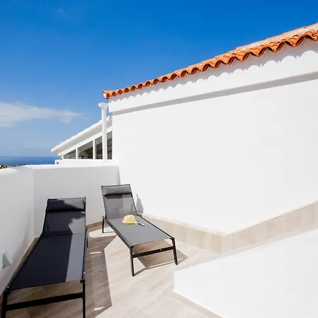 Home2book Stunning Views *