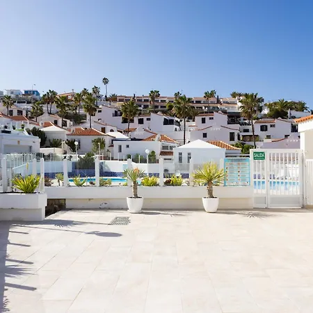 Home2book Stunning Views *